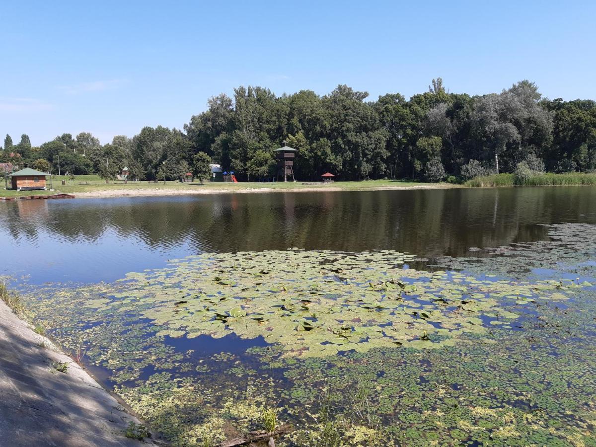 Lakilak Pihenohaz A Holt-Tisza Partjan, Termalfuerdonel, Lakitelek Appartement Buitenkant foto